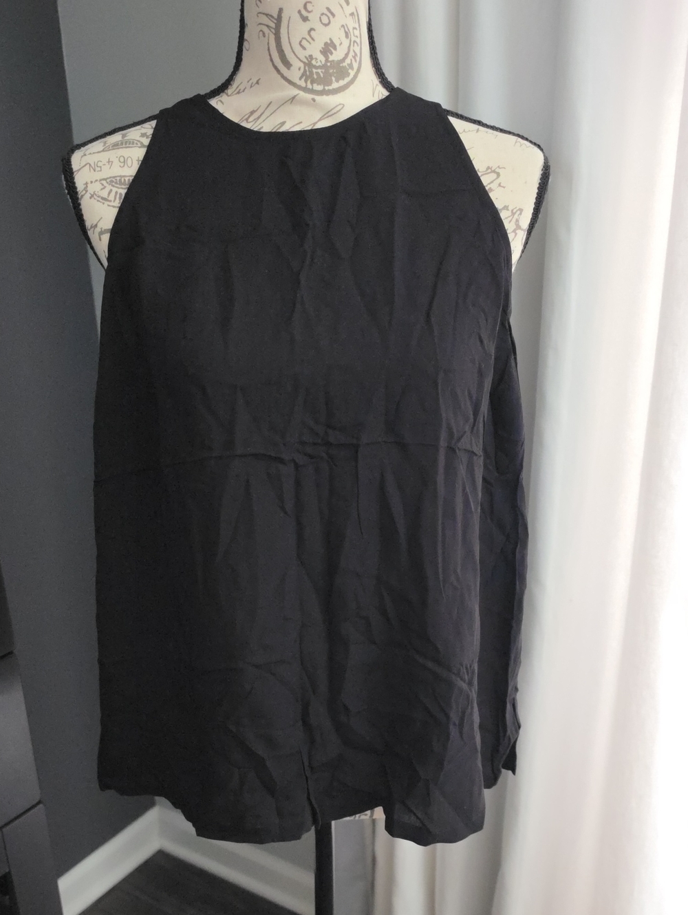 Old Navy Flowy Black Tank Top